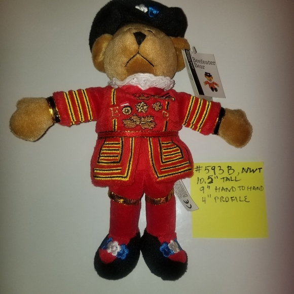 593B NWT Plush Soft Stuffed Tower of London Beafeater Bear Authentic Collectible - Picture 10 of 11